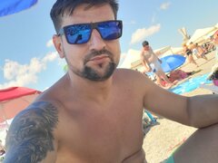 Caut chirie in Bucuresti de preferabil cu o fata sau o doamna